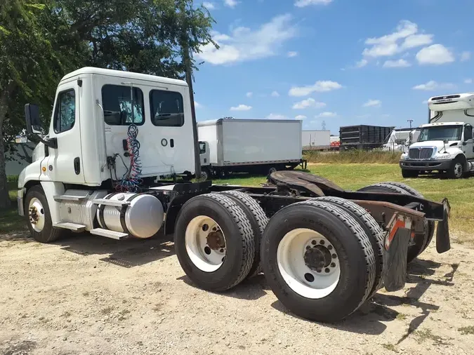 2020 FREIGHTLINER/MERCEDES CASCADIA 125