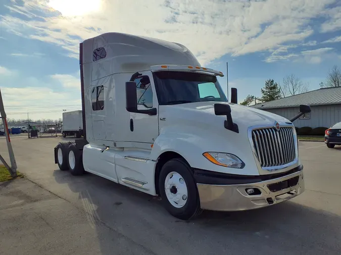 2019 NAVISTAR INTERNATIONAL LT625 SLPR CAB