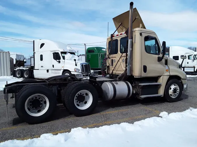 2016 FREIGHTLINER/MERCEDES CASCADIA 125