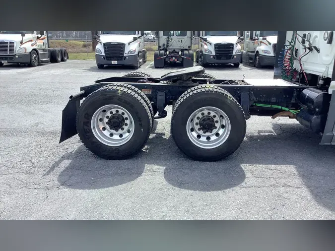 2019 Freightliner Cascadia 125