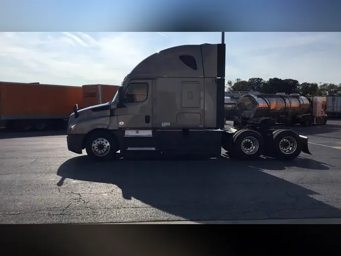 2024 Freightliner Cascadia 126