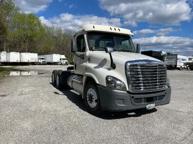 2018 Freightliner X12564ST823f21930923779a883f2dfa009dad8a