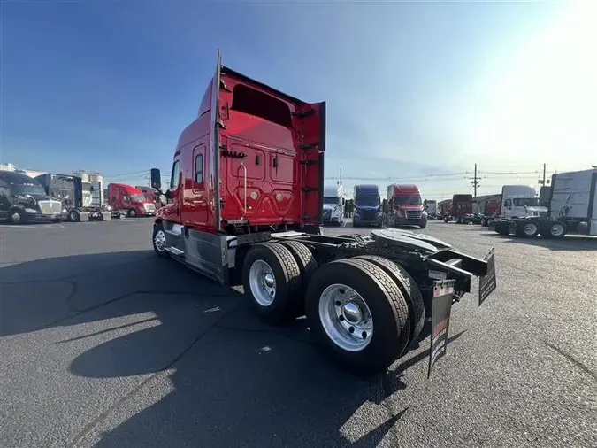 2018 FREIGHTLINER CASCADIA EVOLUTION