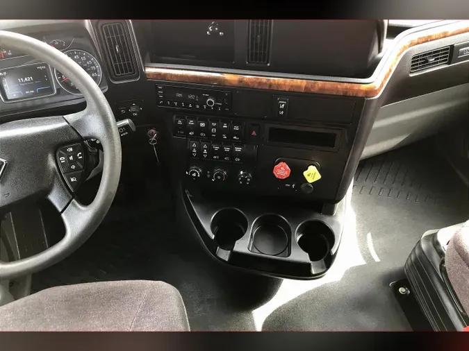 2022 INT LT625 6x4
