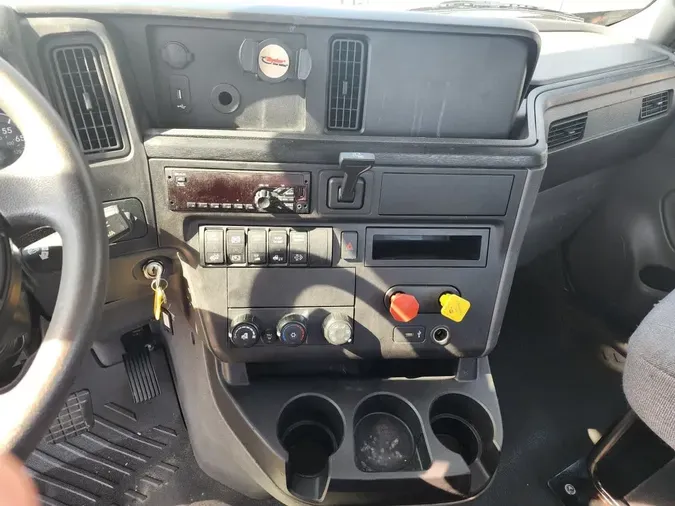 2019 NAVISTAR INTERNATIONAL RH613 DAYCAB S/A