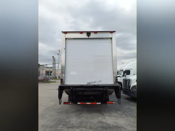 2018 FREIGHTLINER/MERCEDES M2 106