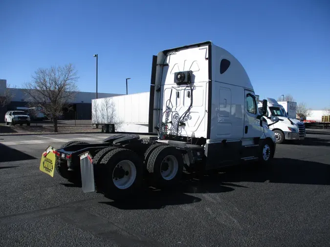 2019 FREIGHTLINER/MERCEDES CASCADIA