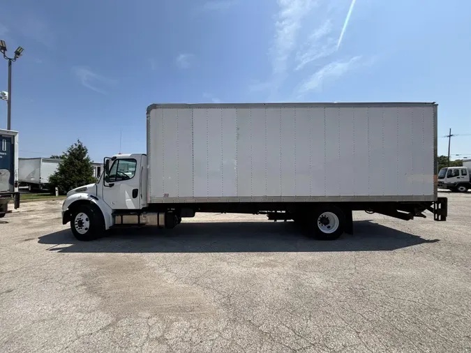2022 Freightliner Business Class M2 106