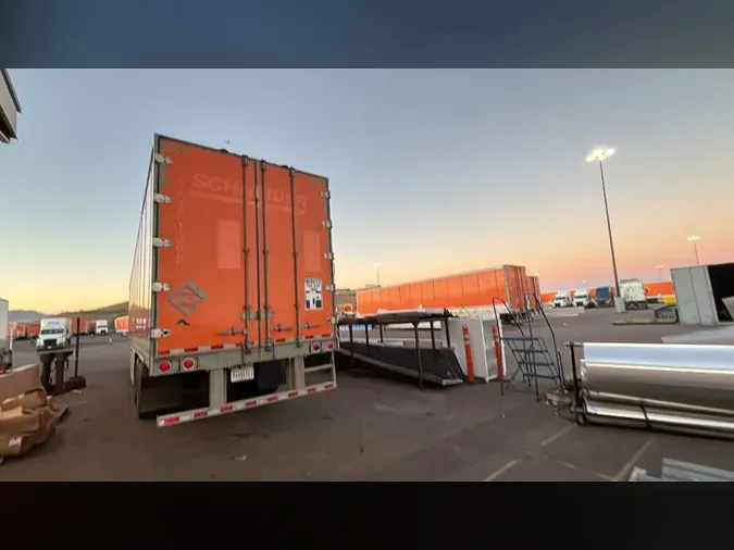 2015 Great Dane 825491de0152a8b1c5f77cee77ec171c