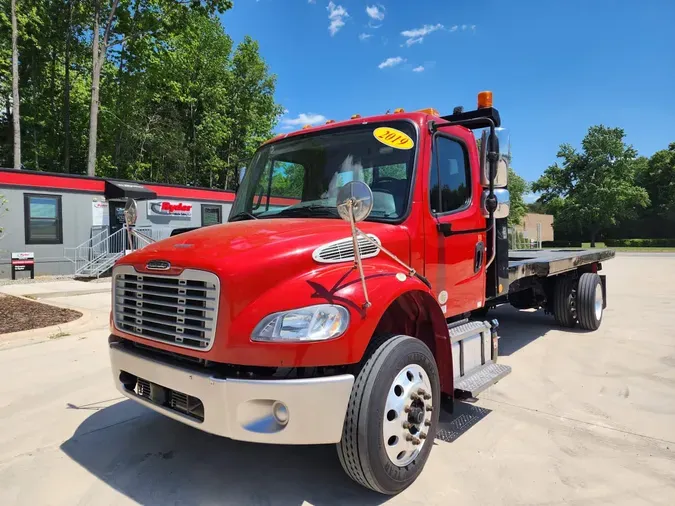 2019 FREIGHTLINER/MERCEDES M2 1068256b852dbae8dc48d65d27bb57c00a4