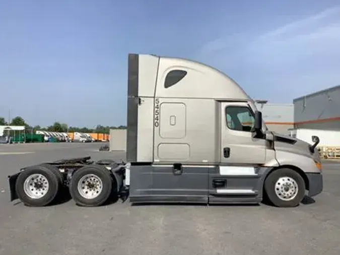 2023 Freightliner Cascadia