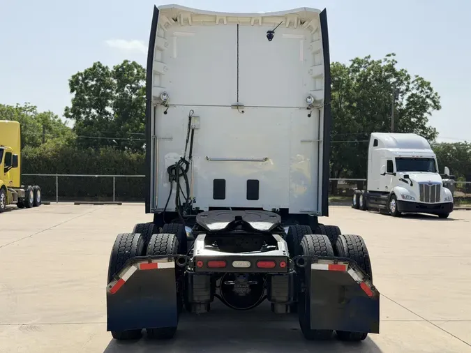 2022 Peterbilt 579825b38855e89248bbcda786c49530431