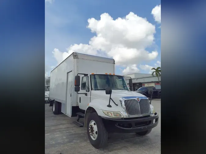 2018 NAVISTAR INTERNATIONAL 4300 LP