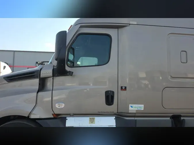 2023 Freightliner Cascadia 126