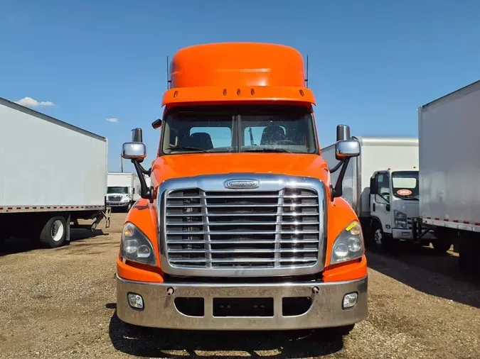 2018 FREIGHTLINER CASCADIA 125