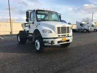 2016 FREIGHTLINER M2