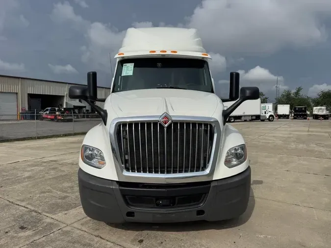 2020 International LT625