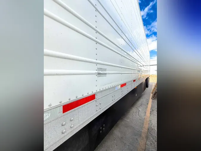 2018 UTILITY VS2RA82685c5430ddfcd23a6066bad022a563