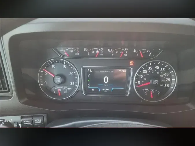 2020 INTERNATIONAL LT