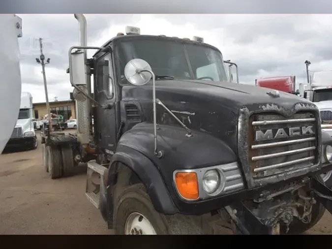 2007 MACK GRANITE CV713