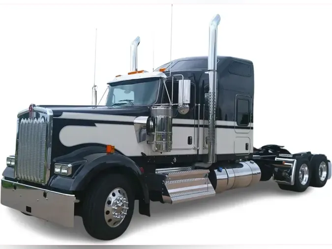 2026 Kenworth W900L826afadc48f404e5ec97b2639b4dfdd3