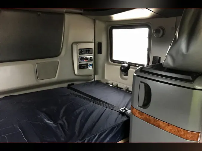 2021 INT LT625 6x4