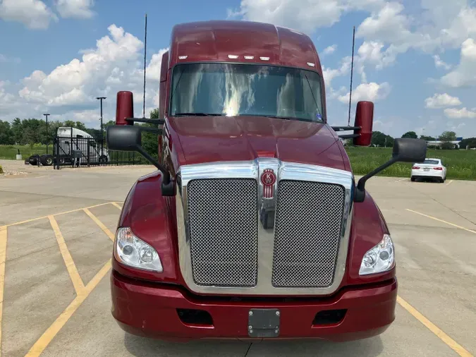 2020 Kenworth T680