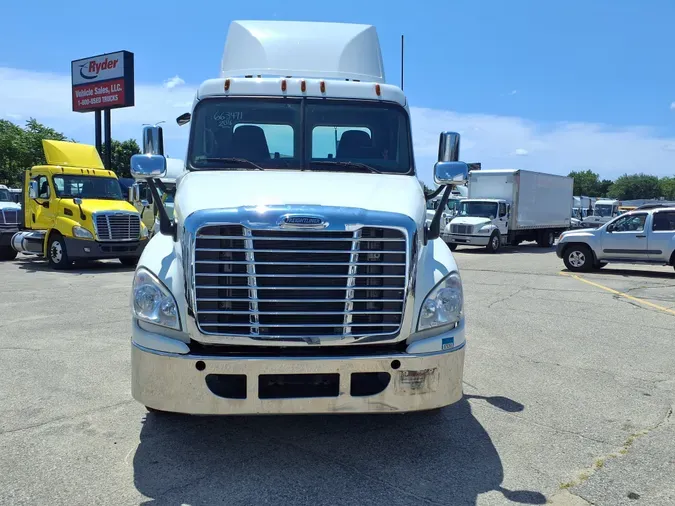 2016 FREIGHTLINER/MERCEDES CASCADIA 125