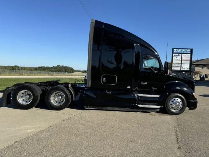 2022 KENWORTH T680