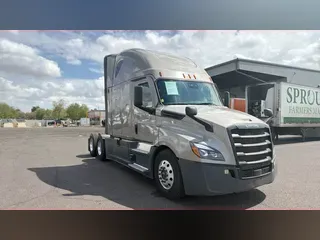 2025 Freightliner Cascadia 126