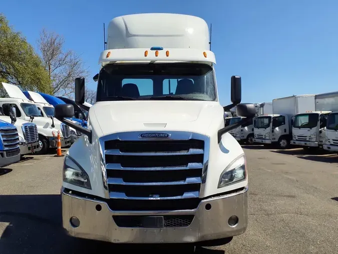 2019 FREIGHTLINER/MERCEDES NEW CASCADIA 126