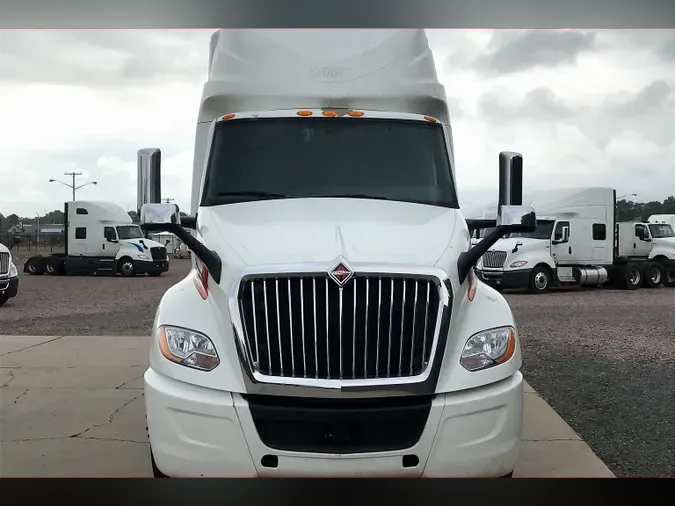 2022 INT LT625 6x4