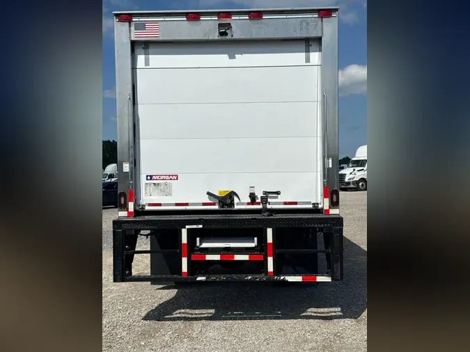 2020 FREIGHTLINER/MERCEDES M2 106