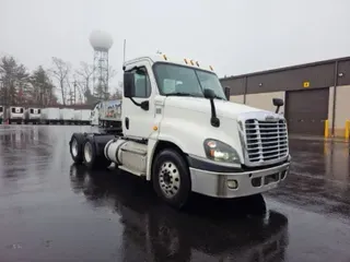 2016 FREIGHTLINER X12564ST