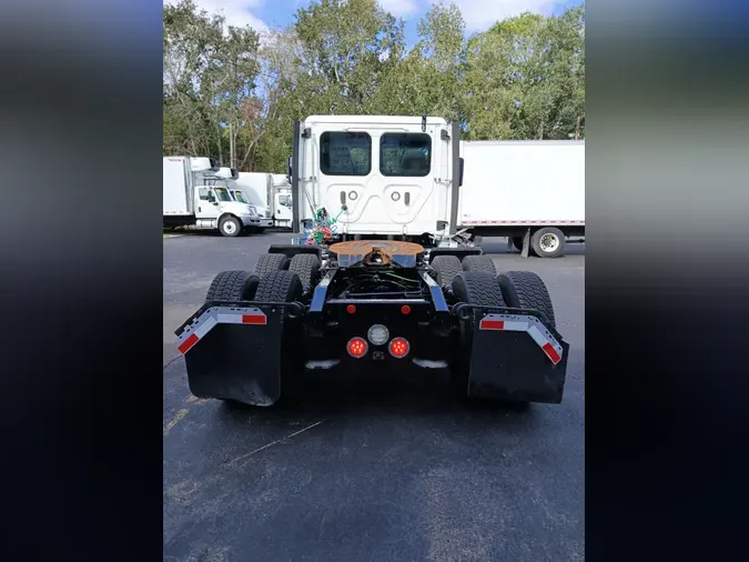 2020 FREIGHTLINER/MERCEDES CASCADIA 113828863cf54fcc042cb7c38de40f534f3