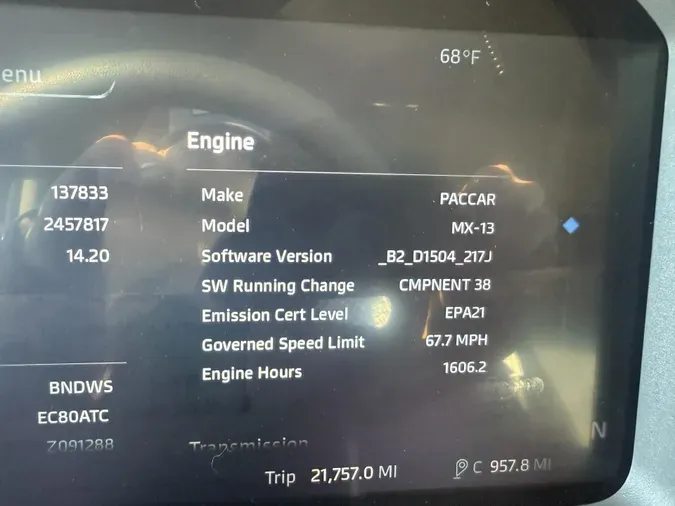 2025 Kenworth T880828a9da1698ad193d94a98a58228a77b