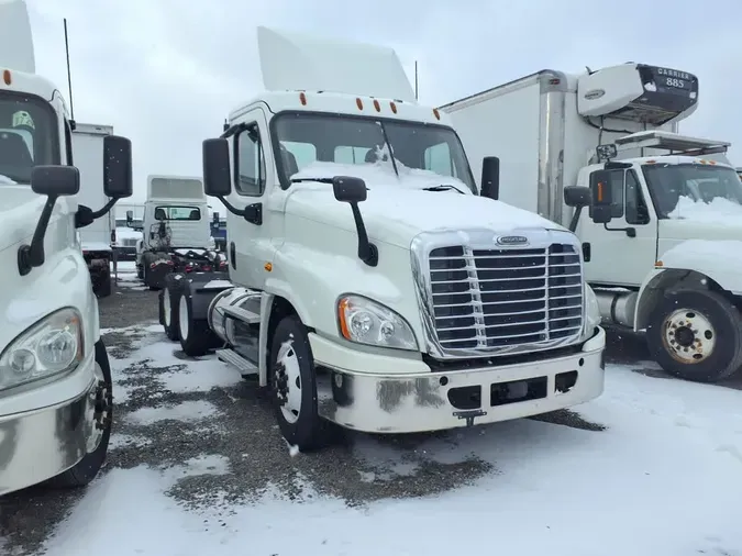 2018 FREIGHTLINER/MERCEDES CASCADIA 125