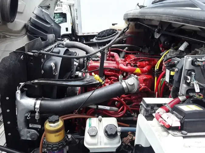 2017 FREIGHTLINER M2 106