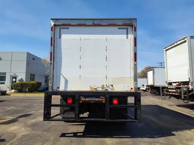 2019 FREIGHTLINER/MERCEDES M2 106