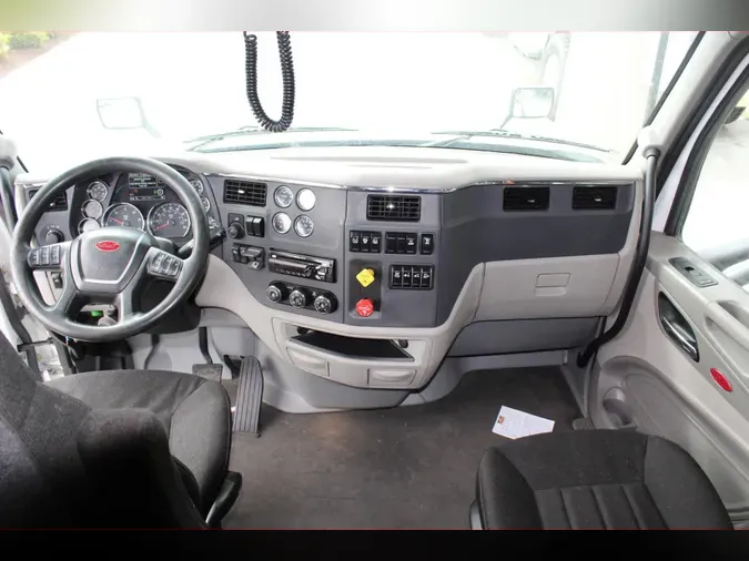 2020 Peterbilt 579