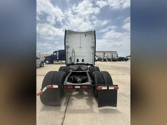 2021 Peterbilt 579