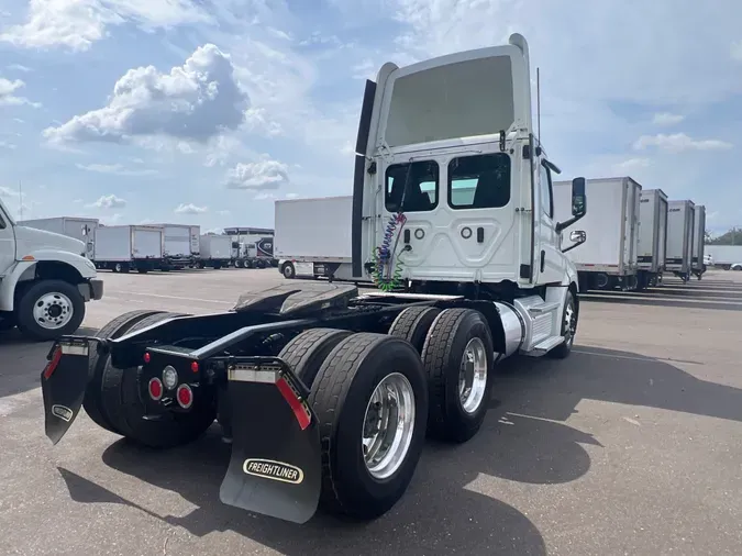 2020 FREIGHTLINER/MERCEDES NEW CASCADIA PX12664