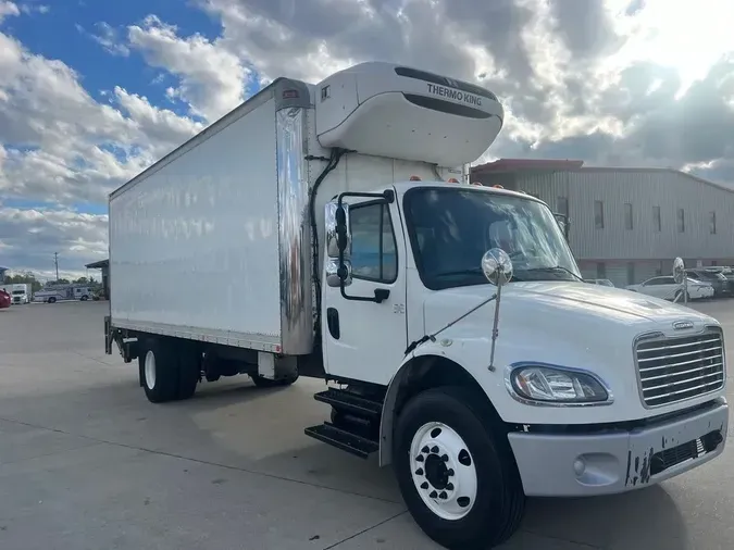 2019 Freightliner M2 106