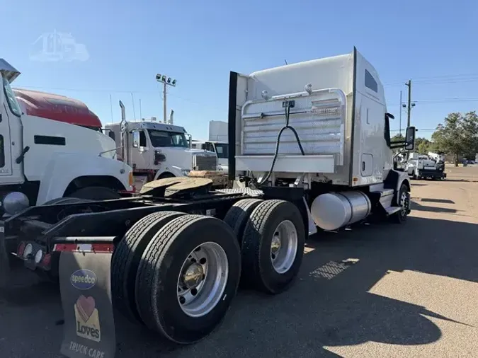 2022 KENWORTH T68082a1d12ba42e39b046995b821cb30f6e