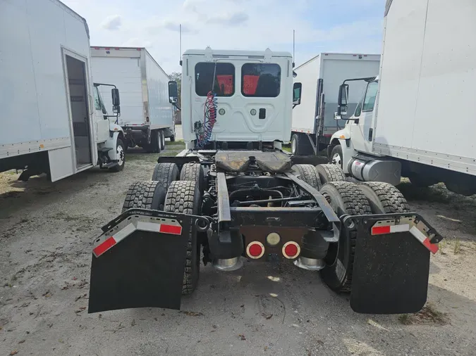 2014 FREIGHTLINER/MERCEDES CASCADIA 125