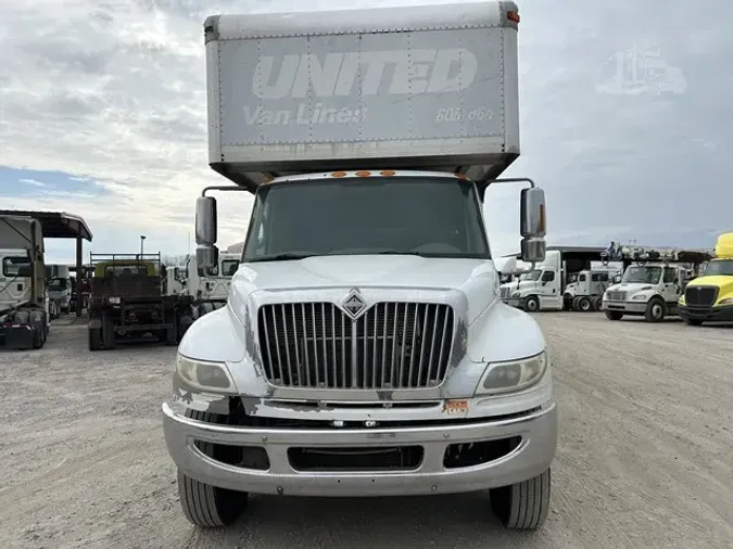 2009 INTERNATIONAL DURASTAR 4400