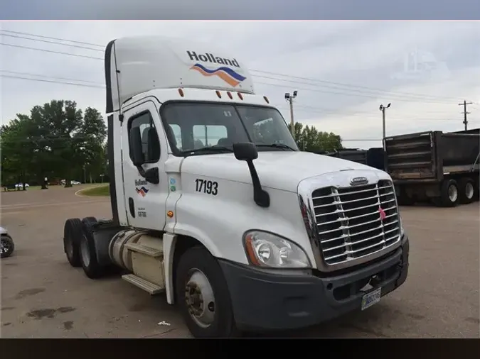 2017 FREIGHTLINER CASCADIA 125