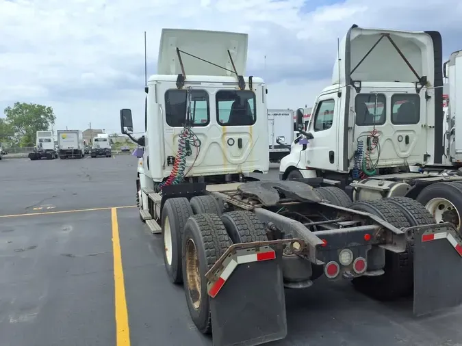2018 FREIGHTLINER CASCADIA 125