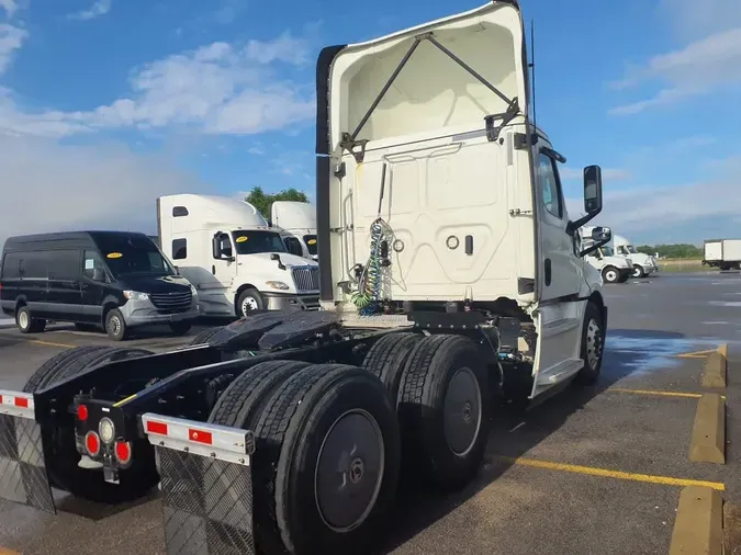 2019 FREIGHTLINER NEW CASCADIA PX12664
