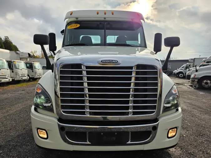 2018 FREIGHTLINER/MERCEDES CASCADIA 125